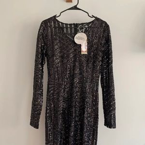Longsleeve Black Sequin Dress